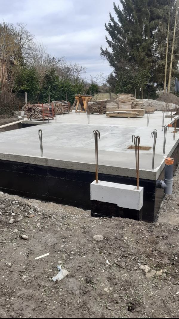 Dalle béton coulée sur vide sanitaire